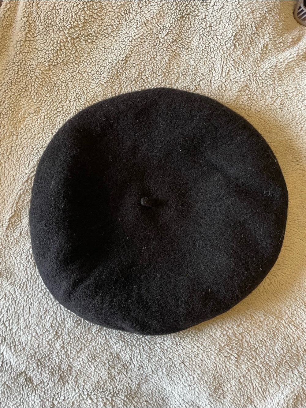 Source Unknown Black Wool Beret - Classic Men's Hat